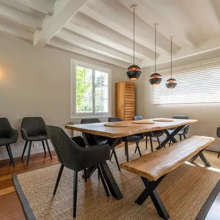 Superbe De Avec Piscine Chauffee Et Jacuzzi Proche Des Plages Вилла Ла-Тест-де-Бюш