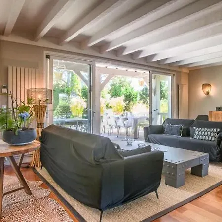 Superbe De Avec Piscine Chauffee Et Jacuzzi Proche Des Plages Вилла *