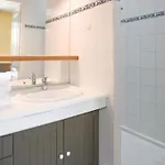 Superbe De Avec Piscine Chauffee Et Jacuzzi Proche Des Plages