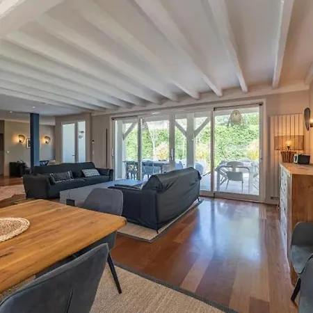 Superbe De Avec Piscine Chauffee Et Jacuzzi Proche Des Plages La Teste-de-Buch