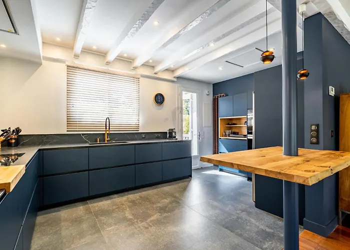 Superbe De Avec Piscine Chauffee Et Jacuzzi Proche Des Plages Villa La Teste-de-Buch