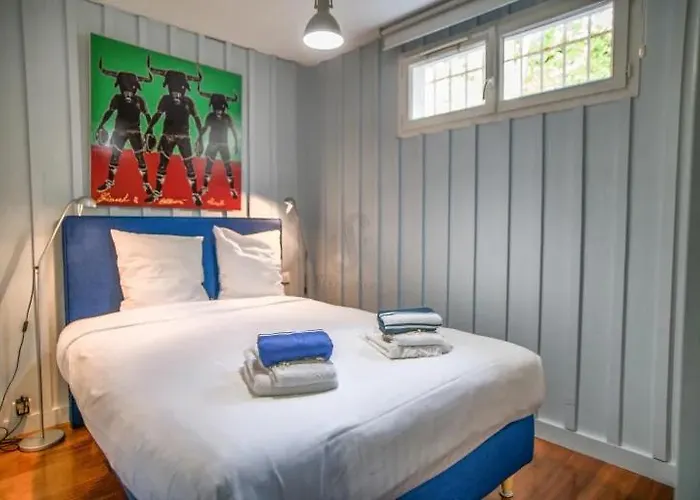 Superbe De Avec Piscine Chauffee Et Jacuzzi Proche Des Plages Villa